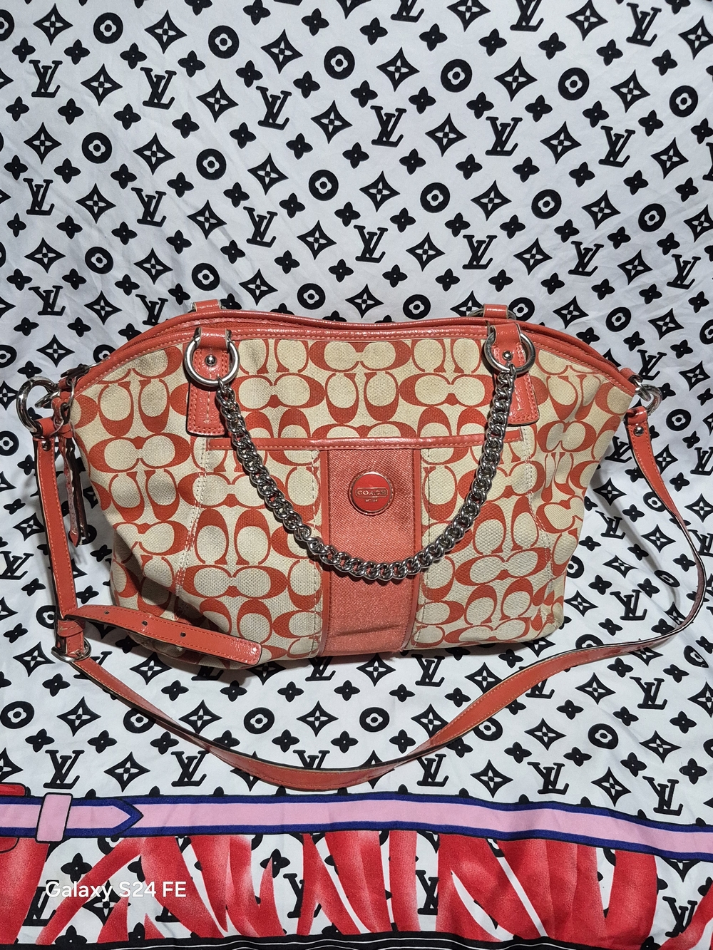 Y2K Rare Coach Tan and Coral Logo Chain-Handle Shoulder Bag
